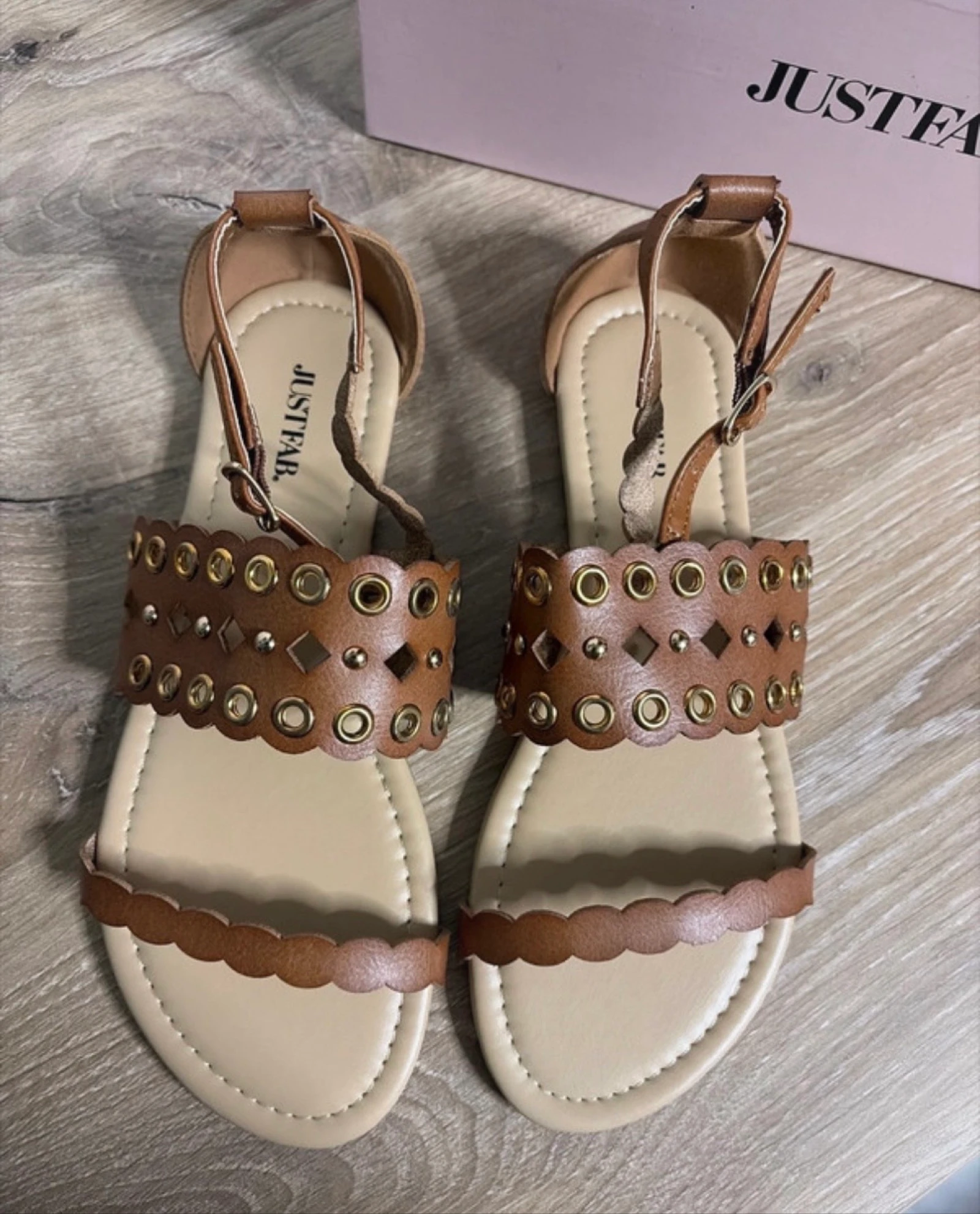 Sapatos abertos camelo – photo 3